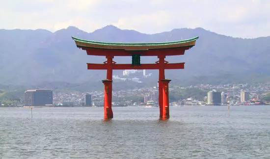 ձϰŶ·ŹײģΪ˰ȫ 5